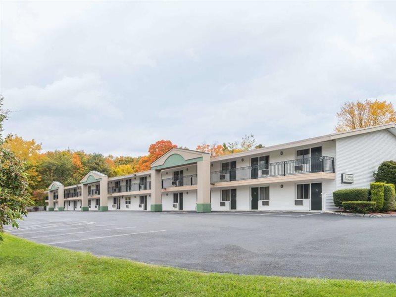 Days Inn By Wyndham Lenox Ma Buitenkant foto